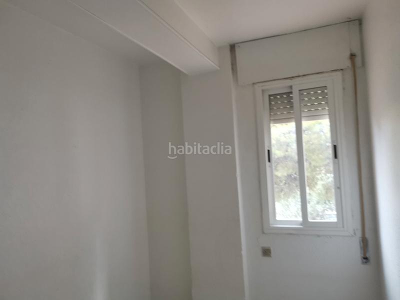 Foto dfec1123-8e36-4a17-9d3f-a0c62202b2f6. Piso en carrer riu brugent 14 piso a reformar en barrio en Tarragona