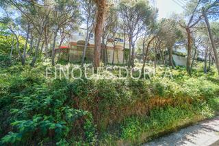 Wohngrundstck in Cabrils. Terreno residencial con poca inclinacin y bonitas vistas.