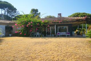 Casa  Carrer burriac. Preciosa casa a 4 vientos