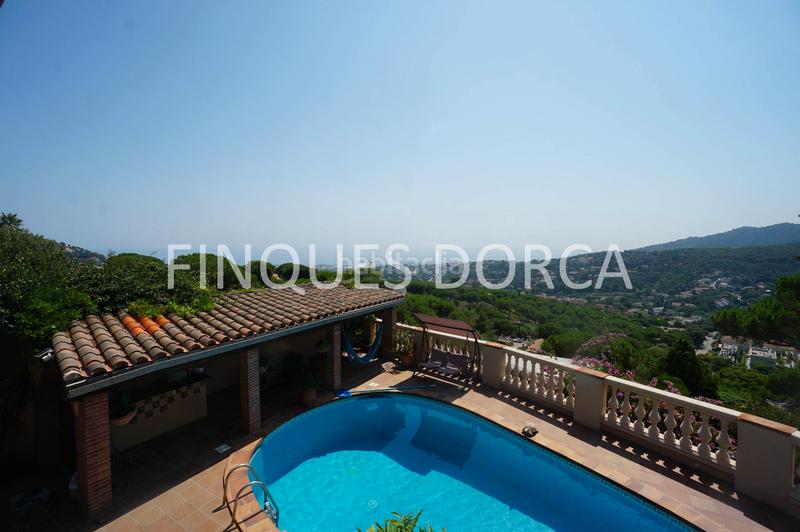 Foto 61c235e0-8374-491f-b6b4-1ebfd3929d19. Affitto casa con riscaldamento parcheggio piscina in Cabrils