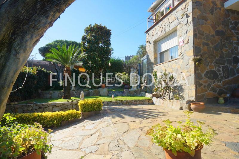 Foto 9a313fcb-0300-49ba-bda9-7a226901f115. Casa  en Cabrils