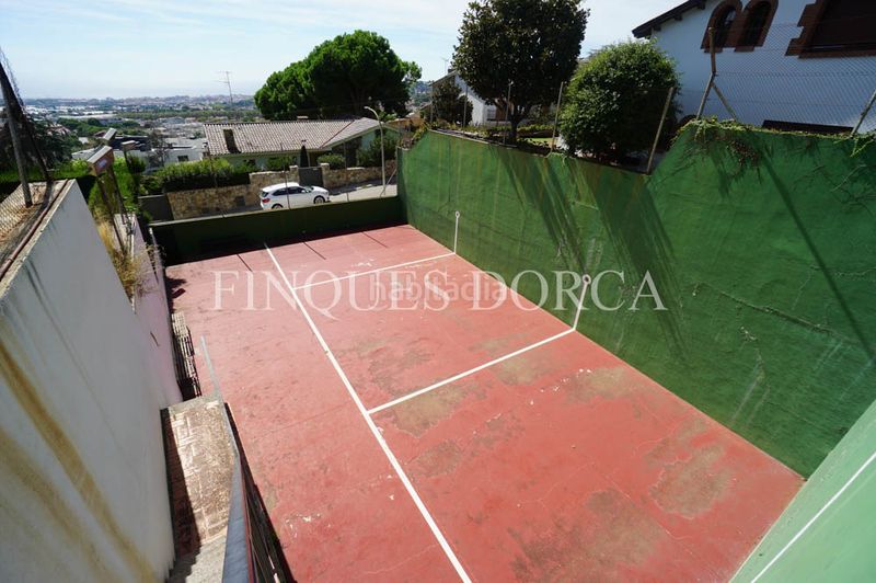 Foto 24c4cc7d-a6b6-4e6e-8f90-90842a287574. Xalet amb xemeneia calefacció aparcament piscina a Cabrils