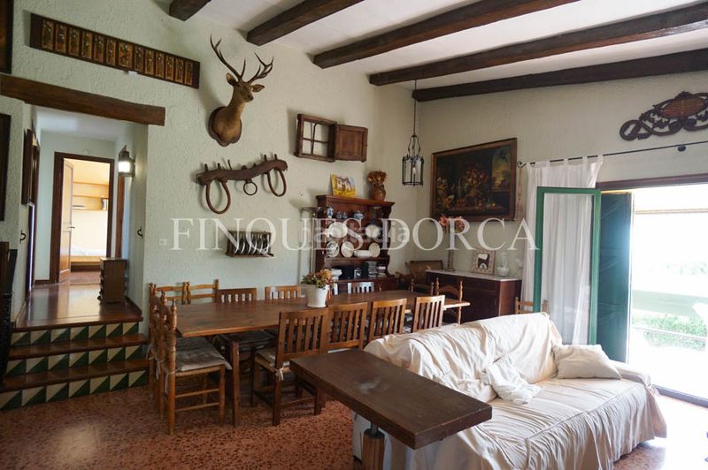 Foto d4722ca1-f726-4e7d-b85e-4864e962ec0c. Xalet amb xemeneia calefacció aparcament piscina a Cabrils