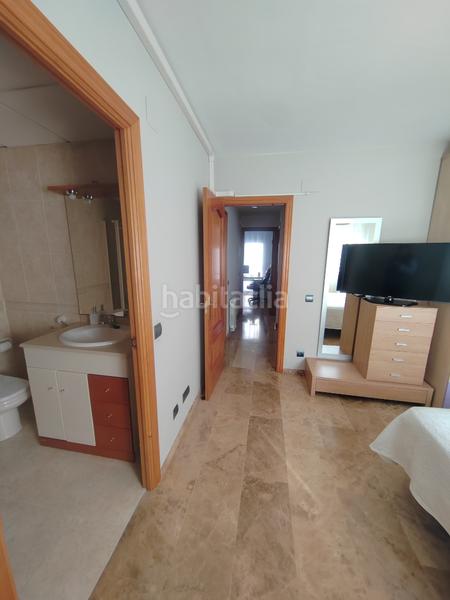 Foto 5b2e08b4-ffb2-4d92-8094-dbfbc5c989b2. Semi detached house with heating parking in Ponent Reus