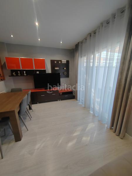 Foto a79dc402-a67f-46bc-ae73-09557dddee32. Semi detached house with heating parking in Ponent Reus