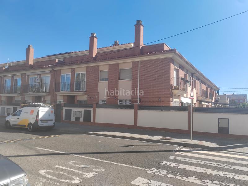Foto ad39cac2-6557-463a-8492-9ba3bf4a93dd. Semi detached house with heating parking in Ponent Reus