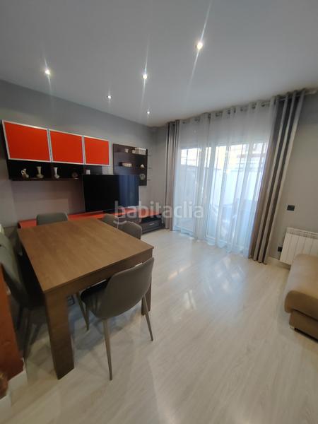 Foto b1e1ff54-22e9-4649-9051-7c9dd7e1fc45. Semi detached house with heating parking in Ponent Reus