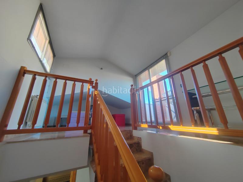 Foto b4ac7fee-4c3f-4a8e-a701-201633a02110. Semi detached house with heating parking in Ponent Reus