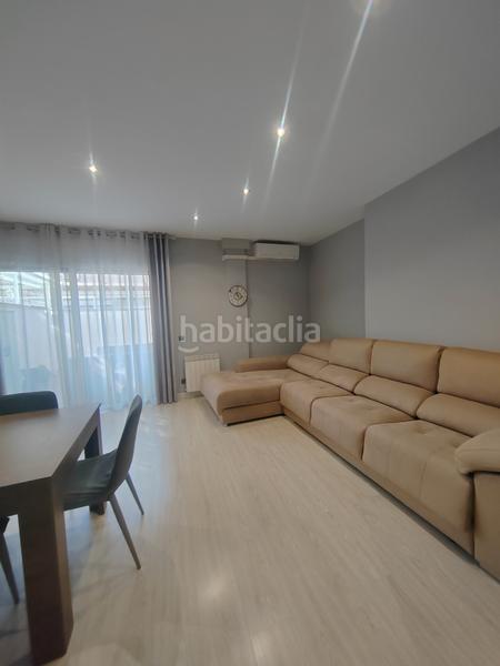 Foto d3450c04-7b23-446f-962f-8dd18213c500. Semi detached house with heating parking in Ponent Reus