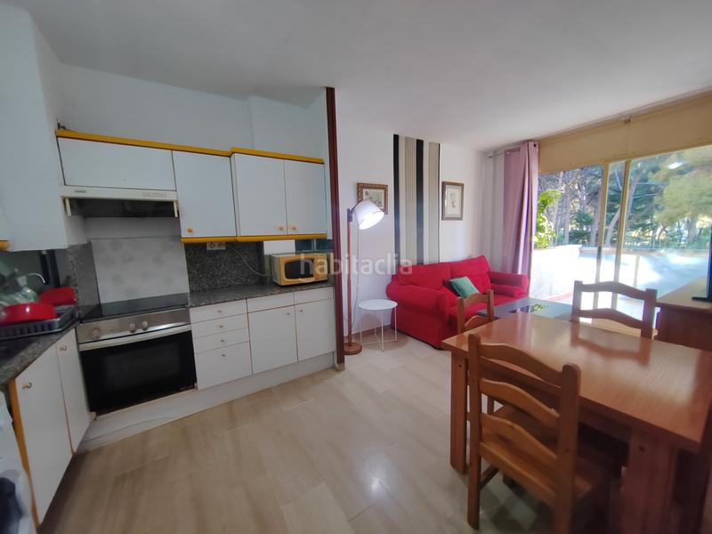 Foto 952585fe-61ef-4ddc-bce1-445109fcfe3c. Apartamento  exterior con vistas al parque en Salou