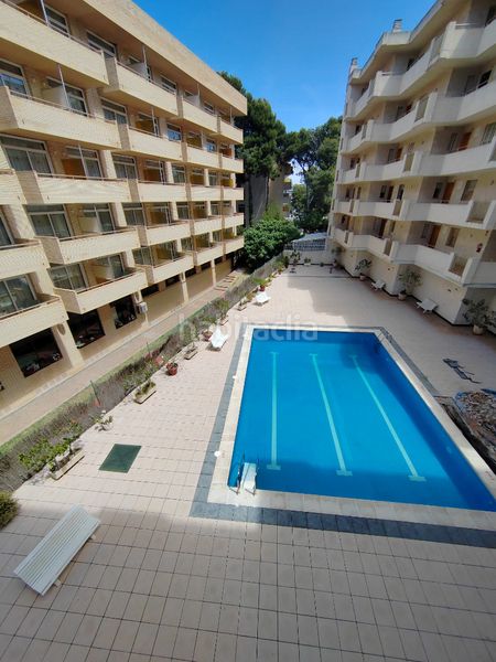 Foto 095343e0-e267-4fb1-aa40-5f71e207015f. Apartament amb piscina a Mar i Camp - Platja dels Capellans Salou