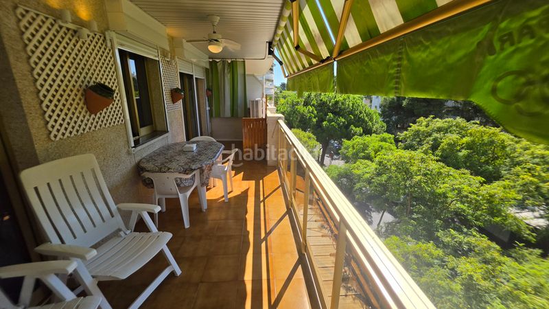 Foto bce32e83-274d-434d-b4fb-0bf9782f445a. Apartament amb piscina a Mar i Camp - Platja dels Capellans Salou