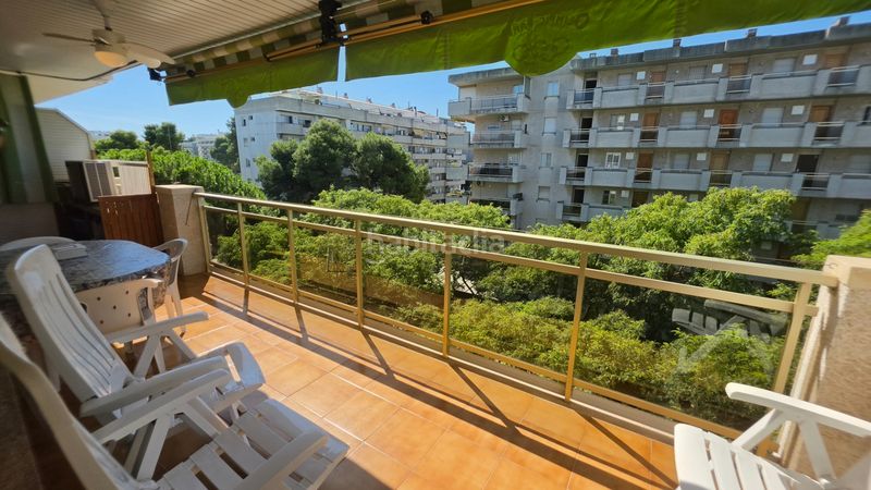 Foto f2506f2e-bf80-40c0-bddb-5341e6c988d2. Apartament amb piscina a Mar i Camp - Platja dels Capellans Salou