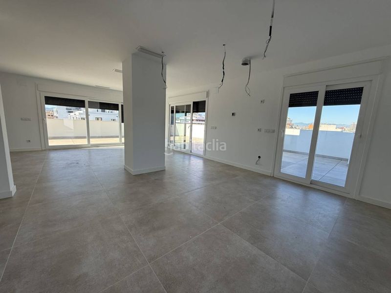 Foto 7a1db2b9-3a10-446d-8e69-7ef8bc7af919. Àtic amb calefacció aparcament piscina a Juan de Borbón Murcia