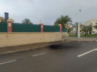Terreno residenziale in El Raval - Portes Encarnades. Parcela urbana en elche