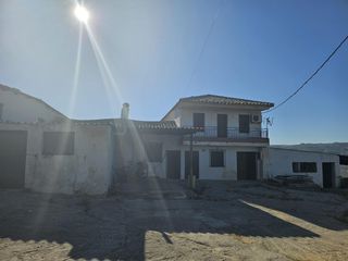 Masía en Partidas Norte. Encantador cortijo rústico en ronda con amplia parcela