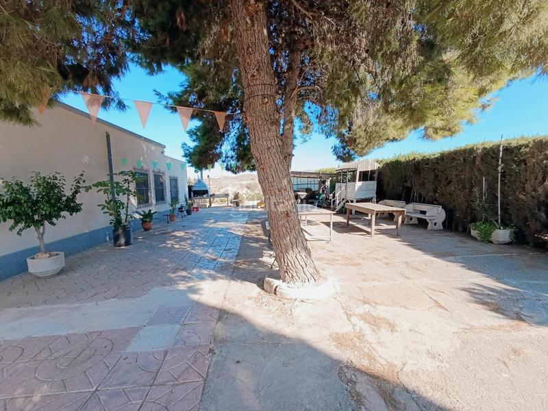 Foto 6cda0f63-7e3d-45e1-bc86-3455f85c06bf. Chalet with pool in Jubalcoi Elche / Elx