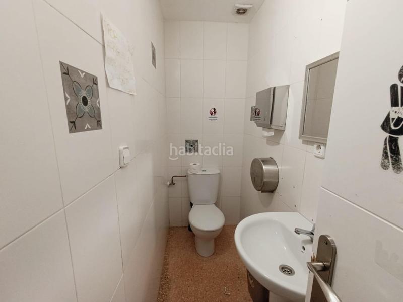 Foto 8c1e8f37-470e-4caf-b2c3-12f54f8fca3a. Location local commercial dans Sector V Elche / Elx