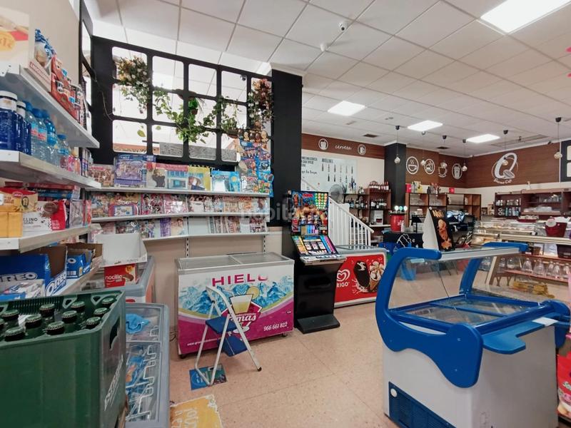 Foto f48ea2da-9073-4de5-a8b3-d0bf17c46f28. Pas-de-porte local commercial dans Sector V Elche / Elx