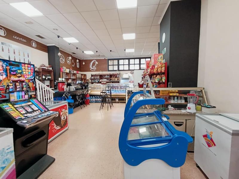 Foto fbdb1f34-bd49-4fb2-a743-f54d5d04d122. Pas-de-porte local commercial dans Sector V Elche / Elx