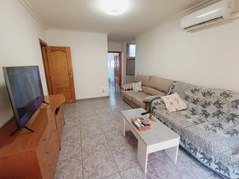 Foto 6c1e5b24-3ce5-4f90-8ded-6c8553d2f84c. Piso amplio y luminoso piso en los palmerales, elche en Elche / Elx