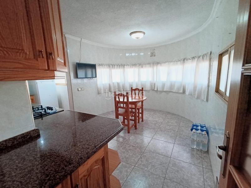 Foto f180d086-b8a0-4793-81e7-09a6d34cdd50. Piso amplio y luminoso piso en los palmerales, elche en Elche / Elx