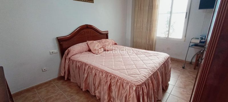 Foto b7d297b8-53e7-43a5-9924-ce48f2cebd70. Planta baixa a Norte Santa Pola