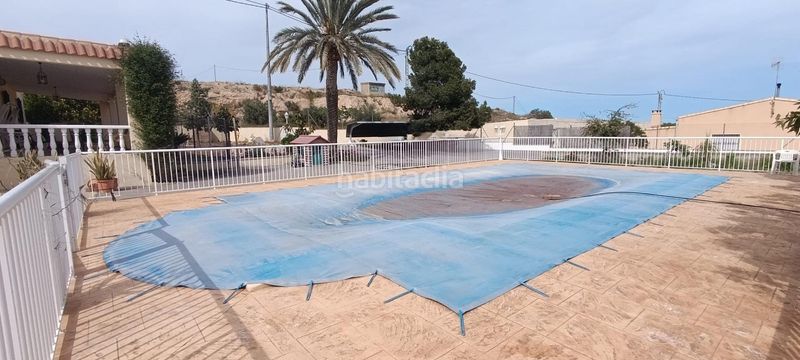 Foto 1785fbaf-c338-4d73-af1d-df5e2b1255a6. Xalet amb aparcament piscina a Peña de las Águilas Elche / Elx