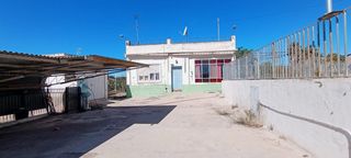 Casa in Peña de las Águilas. Amplia casa de campo en elche, carrús  ideal para disfrutar de l