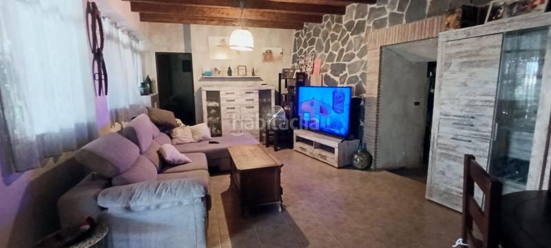 Foto af6558f9-a560-4c45-8020-586a29e57e11. Casa amb piscina a Algueña