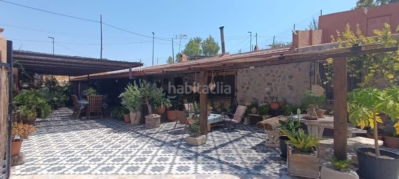 Foto f5ecec0e-935b-4d6a-a19d-7a158f645917. Casa amb piscina a Algueña