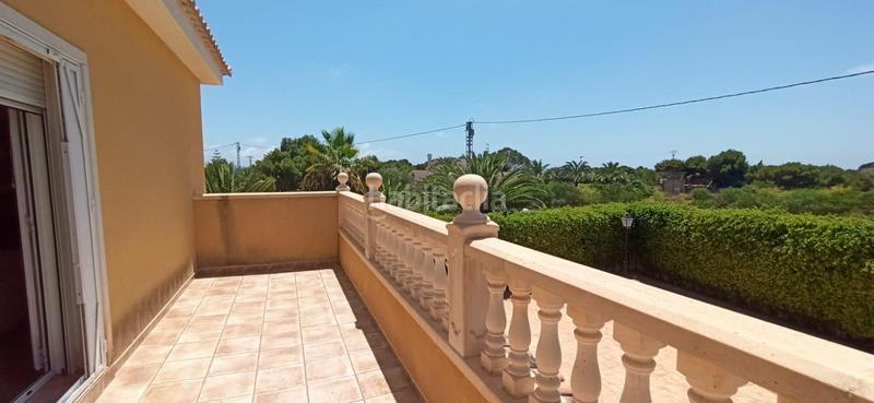 Foto df1da2d1-1627-42d6-9534-59c374e9728a. Xalet amb calefacció piscina a Torrellano Elche / Elx