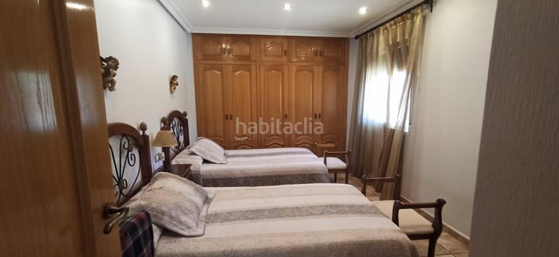 Foto e25aad33-7341-4196-821d-46bdac9e41f9. Xalet amb calefacció piscina a Torrellano Elche / Elx