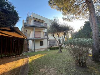 Etagenwohnung in Los Pinos-Politur