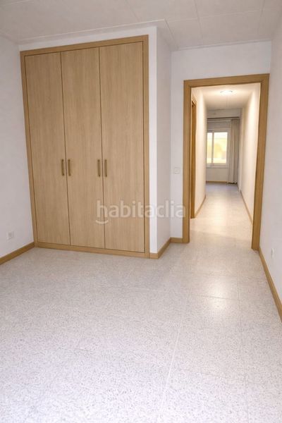 Foto 4b79e77b-848b-451e-8aff-6ea6716b2919. Local comercial a Centre Blanes