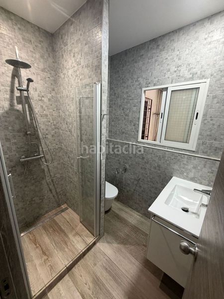 Foto fbaeada6-40e5-4d97-9728-fb26ae285bff. Local comercial a Eixample Sant Feliu de Guíxols