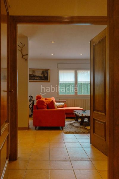 Foto 1375d1ab-9790-4254-9157-69b501adc27d. Xalet amb piscina a Llagostera
