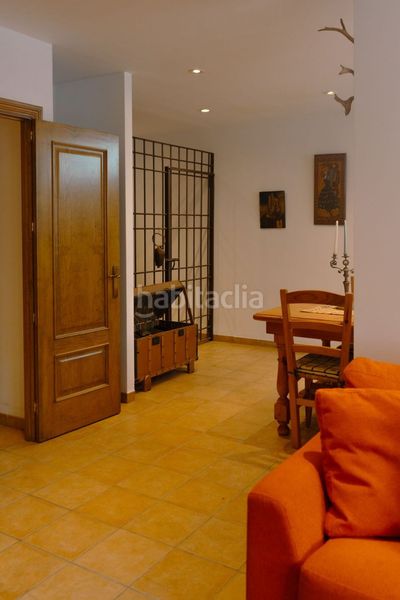 Foto 2035f2ce-80c6-41b0-9421-05d565bd4e38. Xalet amb piscina a Llagostera
