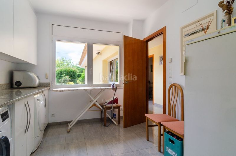 Foto 43e0ef0e-c942-4d7e-b6dd-b2dbf4200c38. Xalet amb piscina a Llagostera