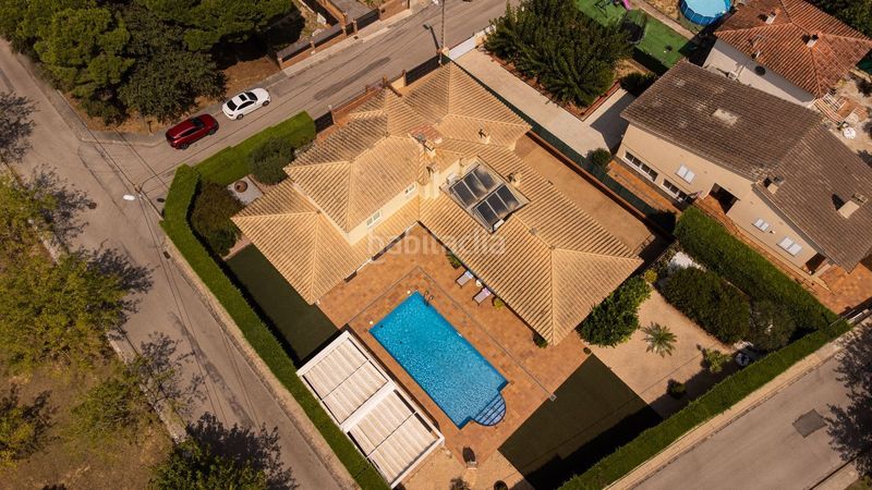 Foto 6bec9d8c-41e9-462d-b3bf-e5e442284842. Xalet amb piscina a Llagostera