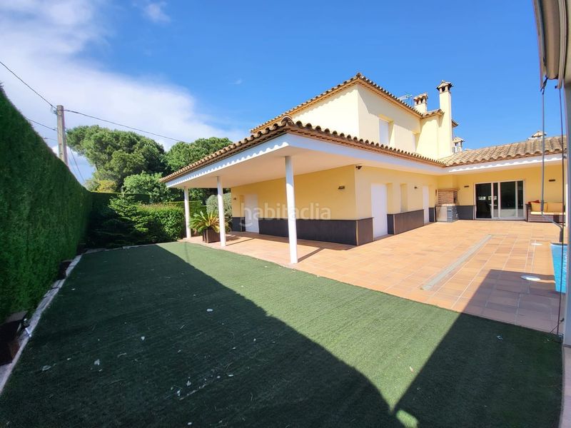 Foto 6c0007d1-a30e-4789-a0fb-d79e472aa672. Xalet amb piscina a Llagostera