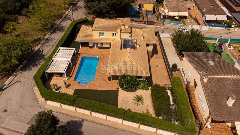 Foto 966d9396-8997-4331-9b30-985c1e8e459c. Xalet amb piscina a Llagostera