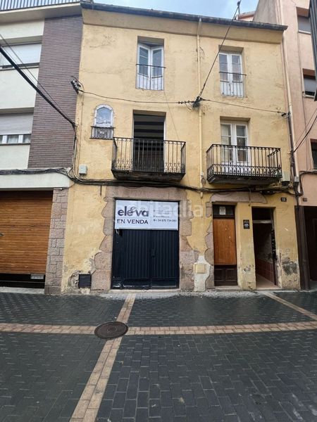 Foto d57cbb38-b187-4e62-84ed-3875d2ef9e8d. Edifici a Santa Coloma de Farners