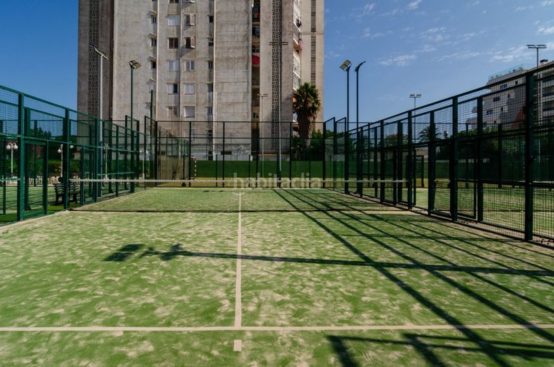 Foto 7e5abbdd-01a7-4706-9e92-bd9d542c6107. Edifici a Malgrat de Mar