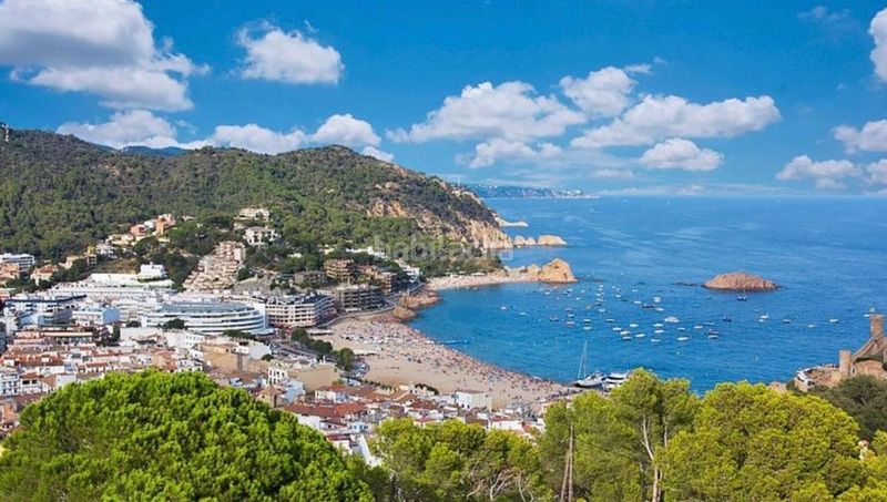 Foto 0bf8f3f6-87fa-4df4-858a-87514d7c4a0d. Edificio en Tossa de Mar Tossa de Mar