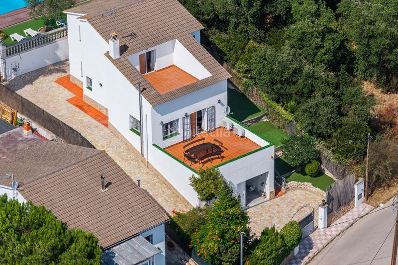 Foto 0ac33a5a-7c9c-4c81-8062-331ad05cc433. Chalet with heating parking pool in Aiguaviva Parc Vidreres