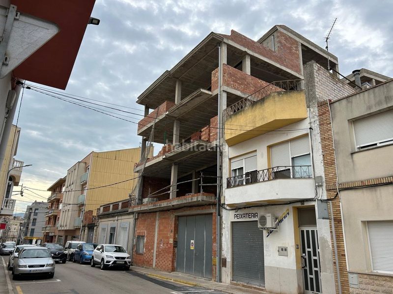 Foto f79e5d81-cebc-4f59-bd68-0256d23c3cfb. Edificio en Ulldecona