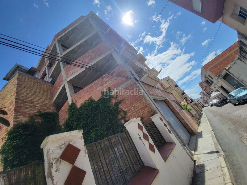 Foto fcba38dd-52bd-433b-bb4b-e1c363d28acf. Edificio en Ulldecona