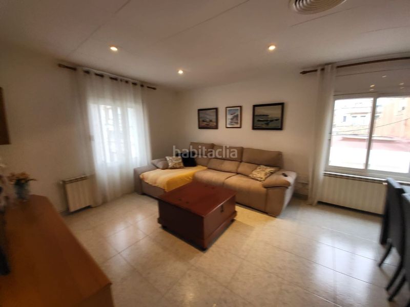 Foto 8fb2372d-496a-4390-85cb-f64e99de6bde. Chalet en Eixample Sant Feliu de Guíxols
