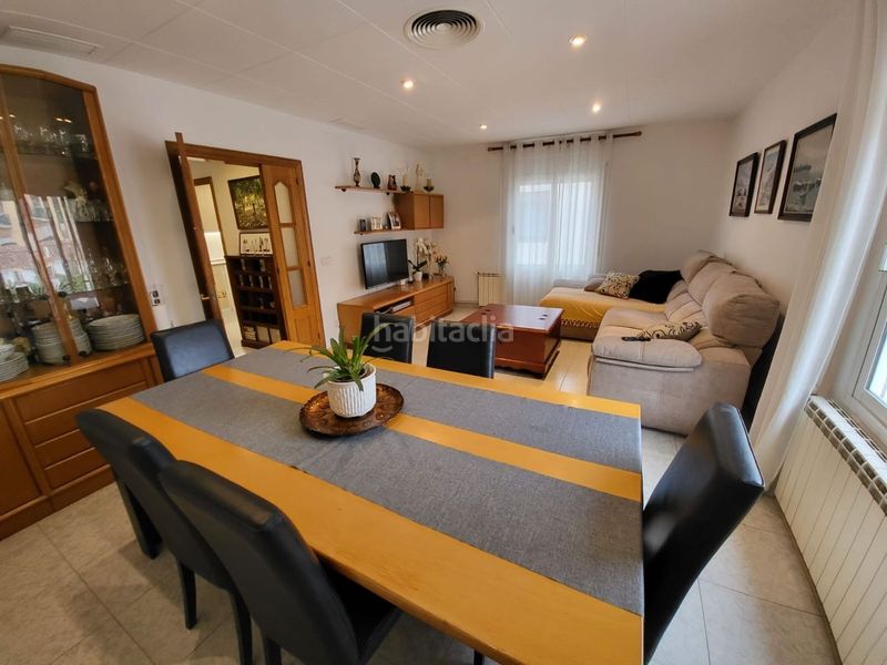 Foto b315186f-ddae-4986-956b-e559822c47d7. Chalet en Eixample Sant Feliu de Guíxols